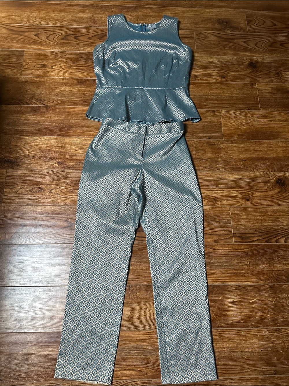 Worthington Women's  metallic Teal Jacquard Peplum Top & Pants Set Sz. M
